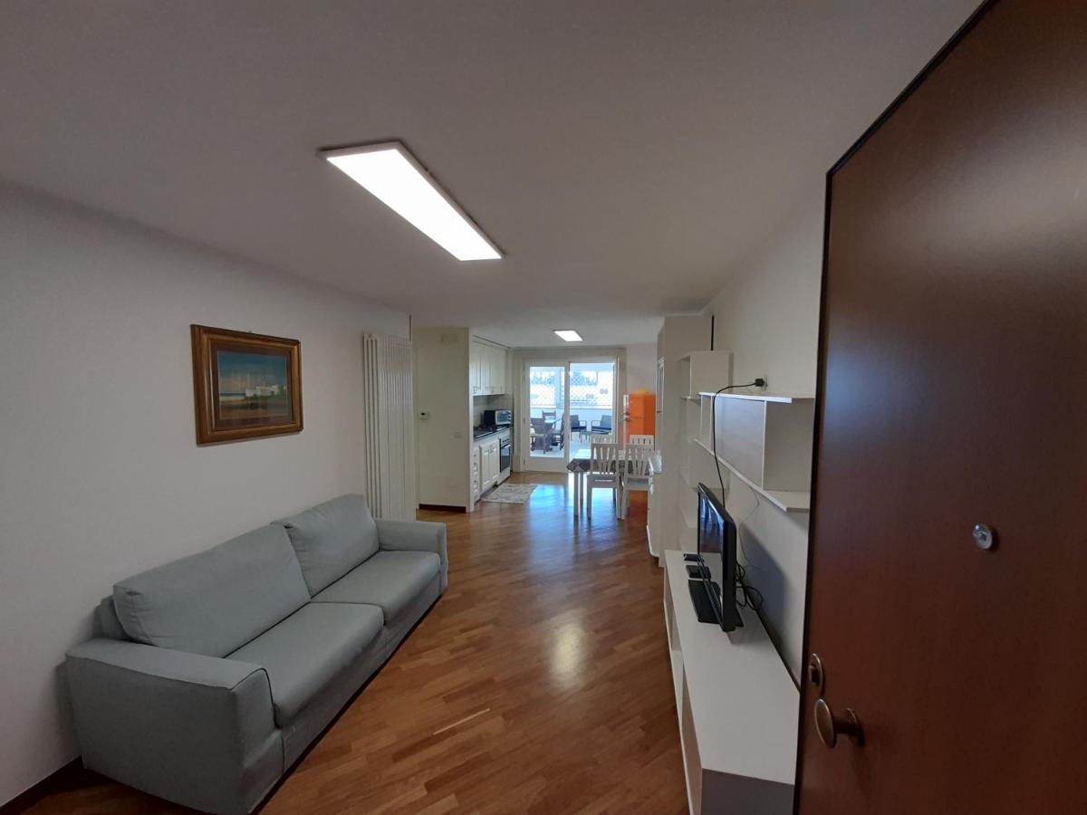 Apartamento Dimora Emilia Lecce Exterior foto
