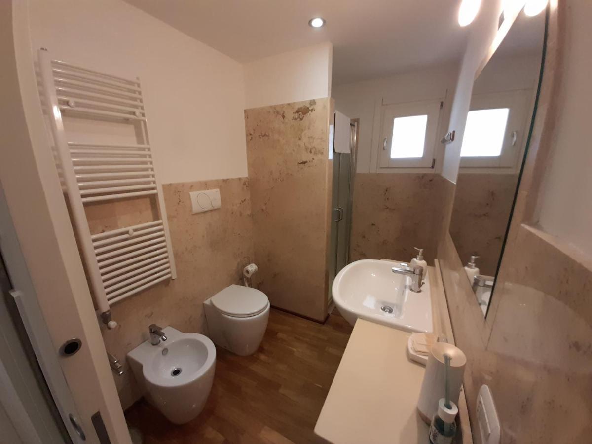 Apartamento Dimora Emilia Lecce Exterior foto